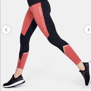 Under Armour Cold Gear leggings. Size Medium.